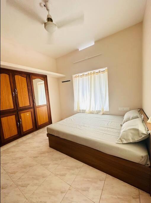 Home At Guruvayur 2 Ac Room,1 Single Bed,Kitchen Exterior foto