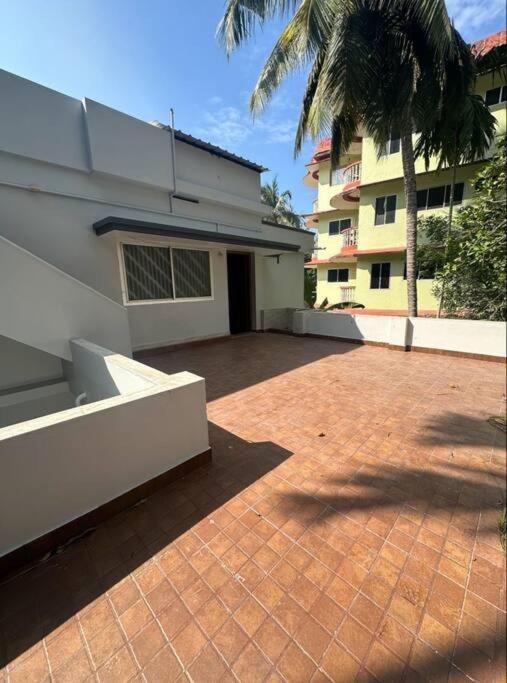 Home At Guruvayur 2 Ac Room,1 Single Bed,Kitchen Exterior foto